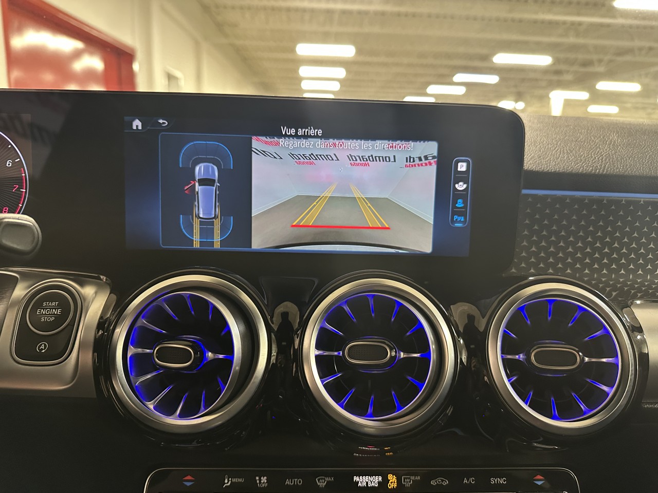 2024 Mercedes-Benz GLB - Image 18