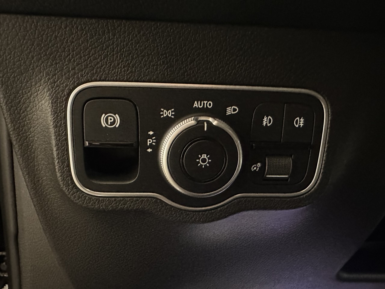 2024 Mercedes-Benz GLB - Image 20