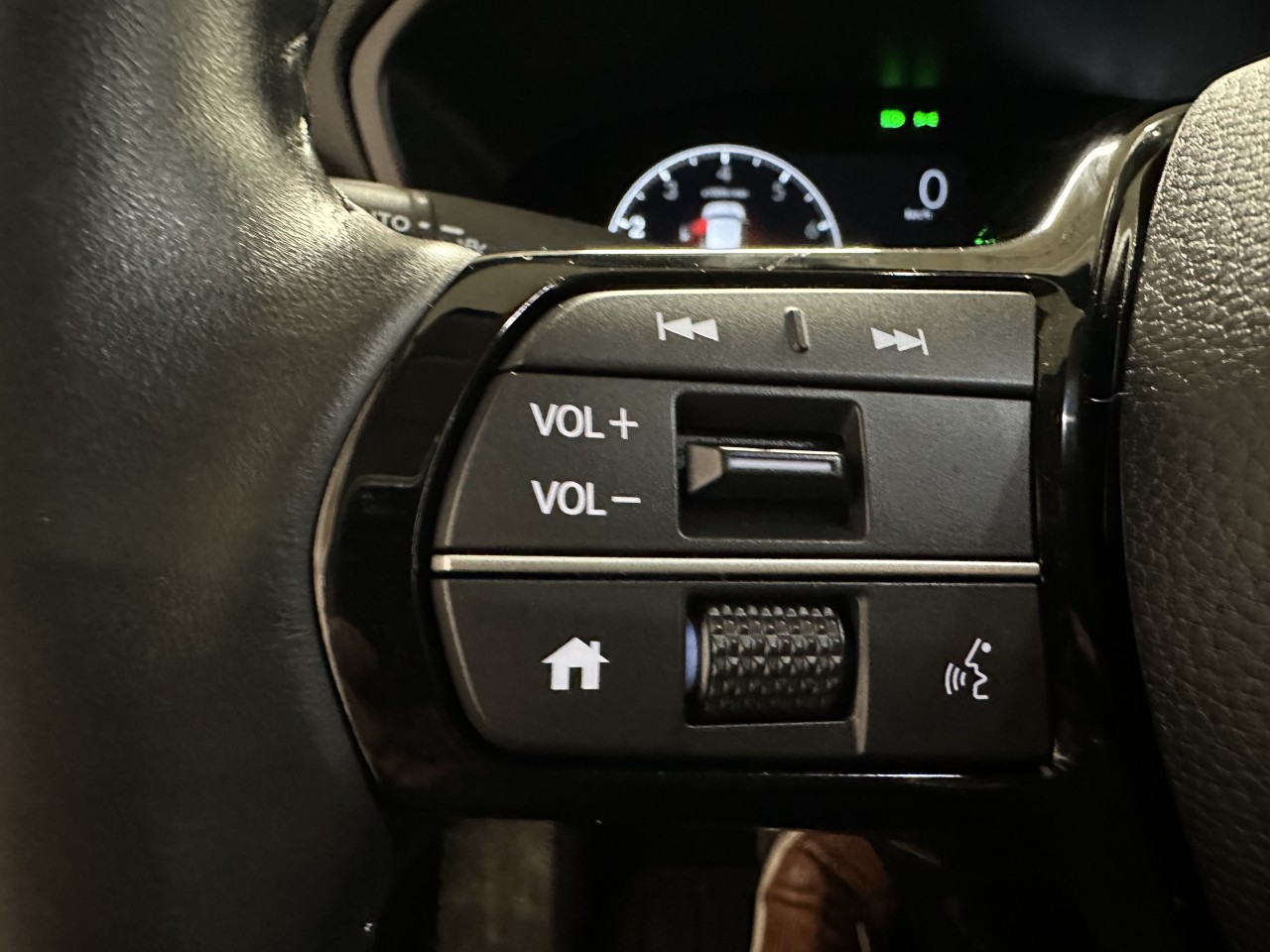 2025 Honda HR-V - Image 15