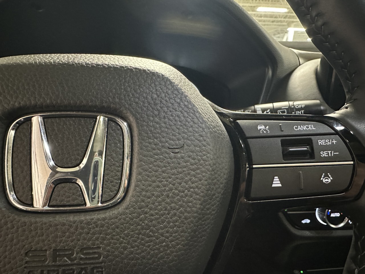 2025 Honda HR-V - Image 16