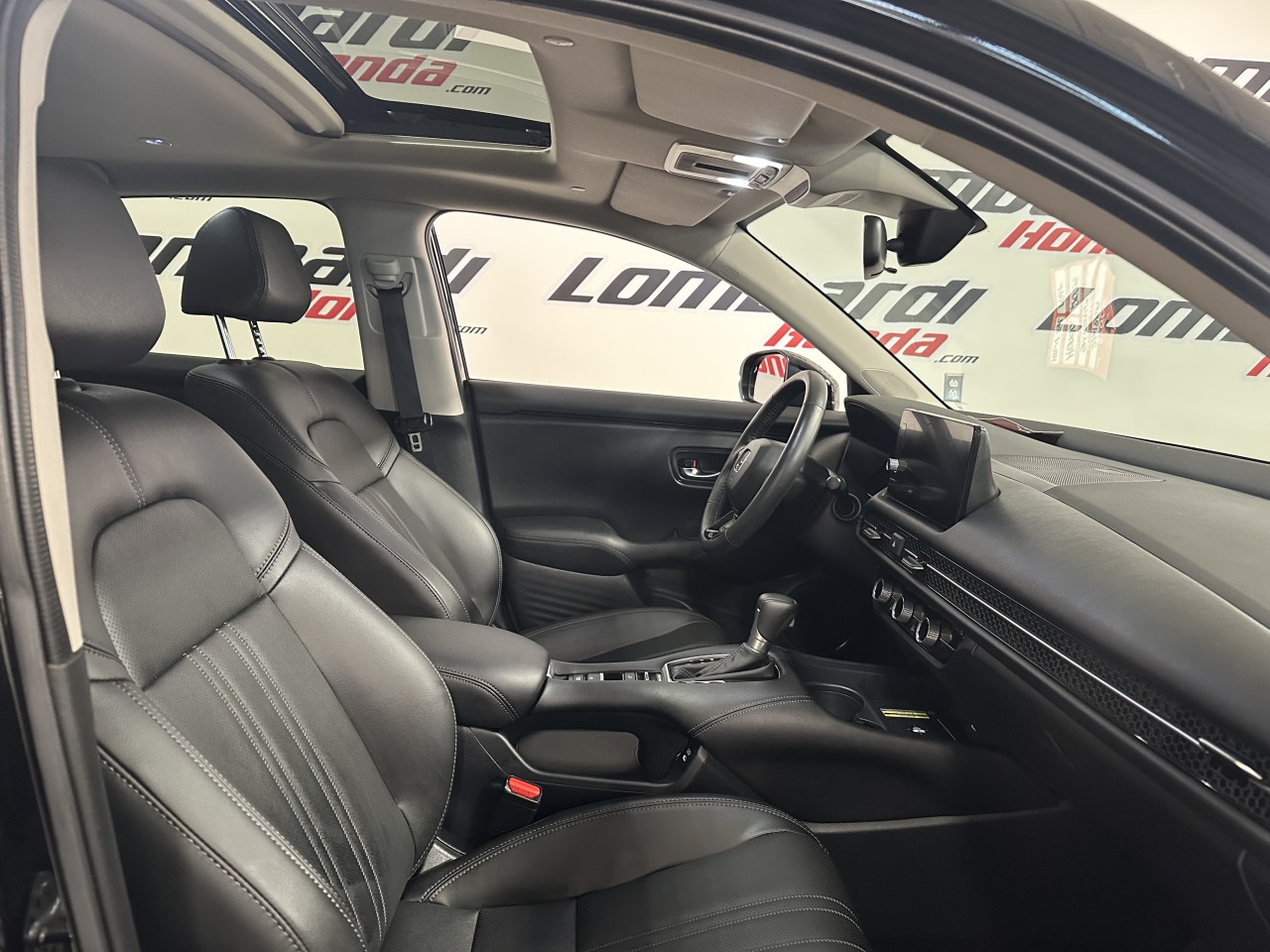 2025 Honda HR-V - Image 24
