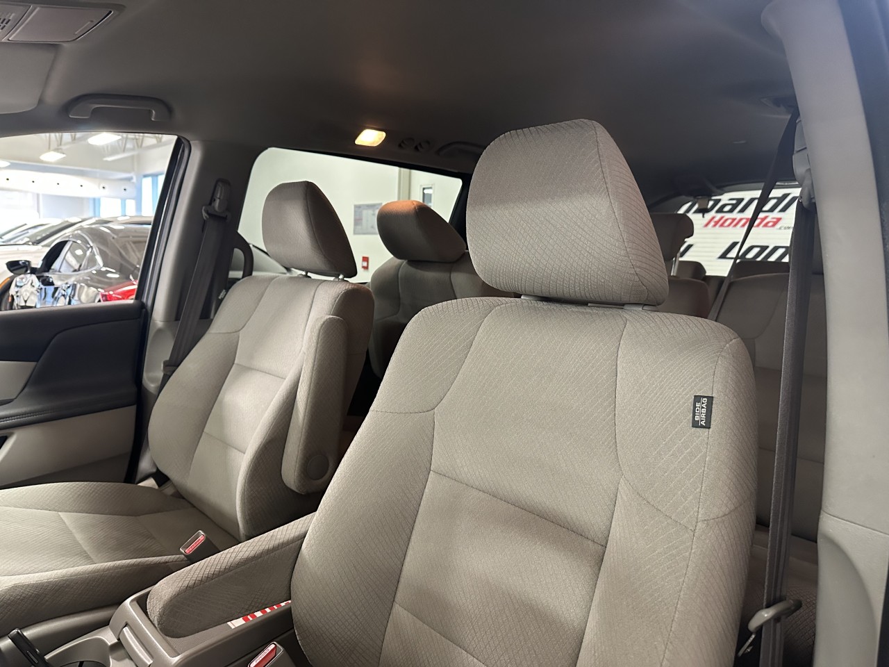 2016 Honda Odyssey - Image 13