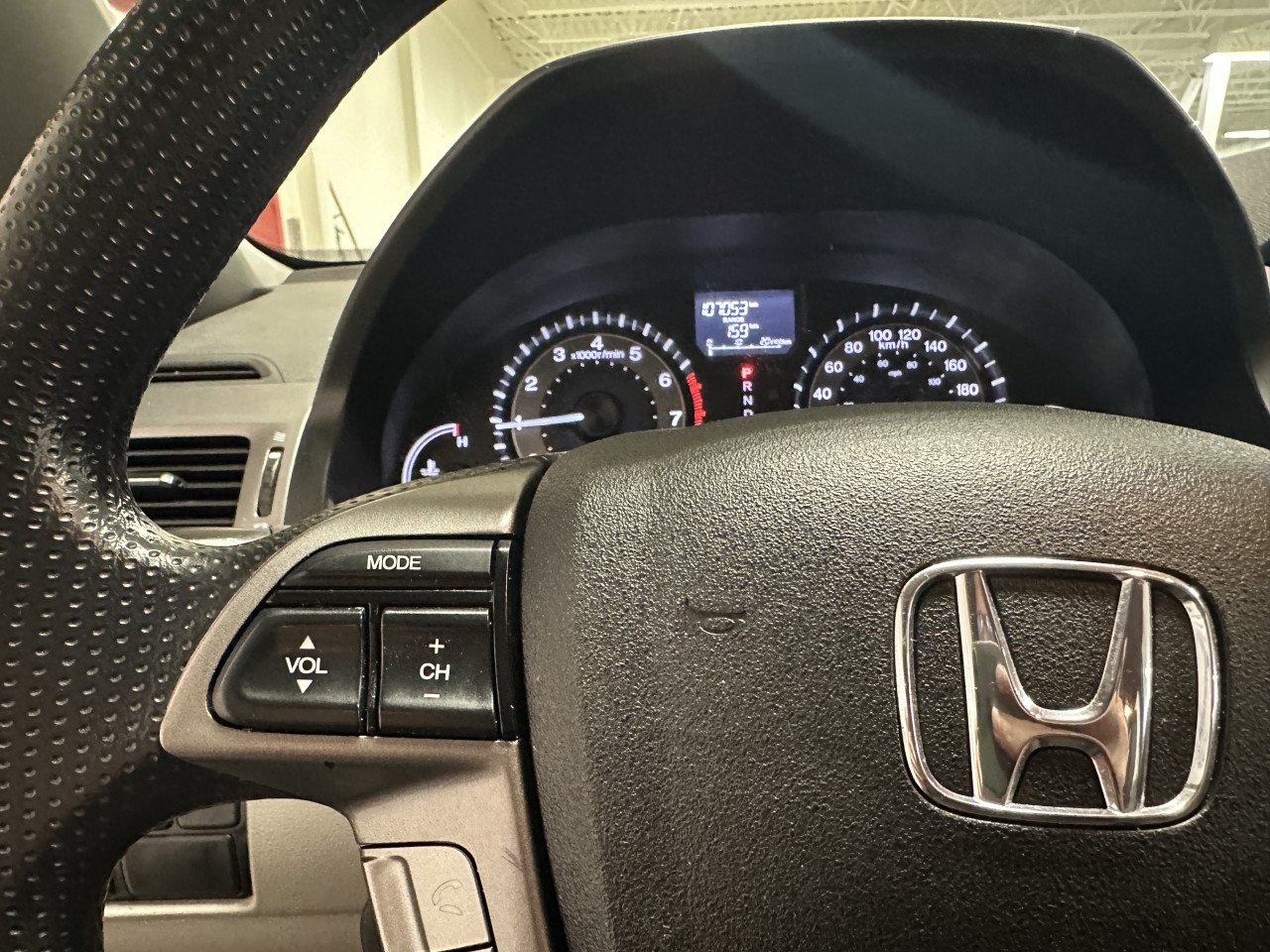 2016 Honda Odyssey - Image 14