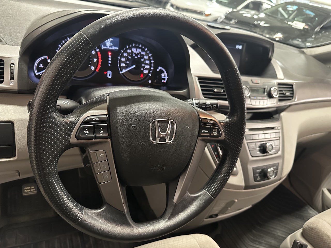 2016 Honda Odyssey - Image 22