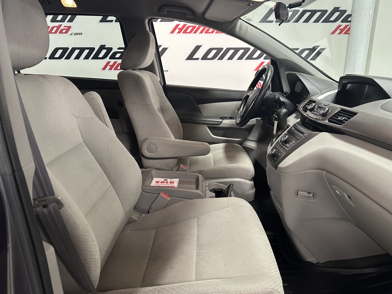 2016 Honda Odyssey - Image 26