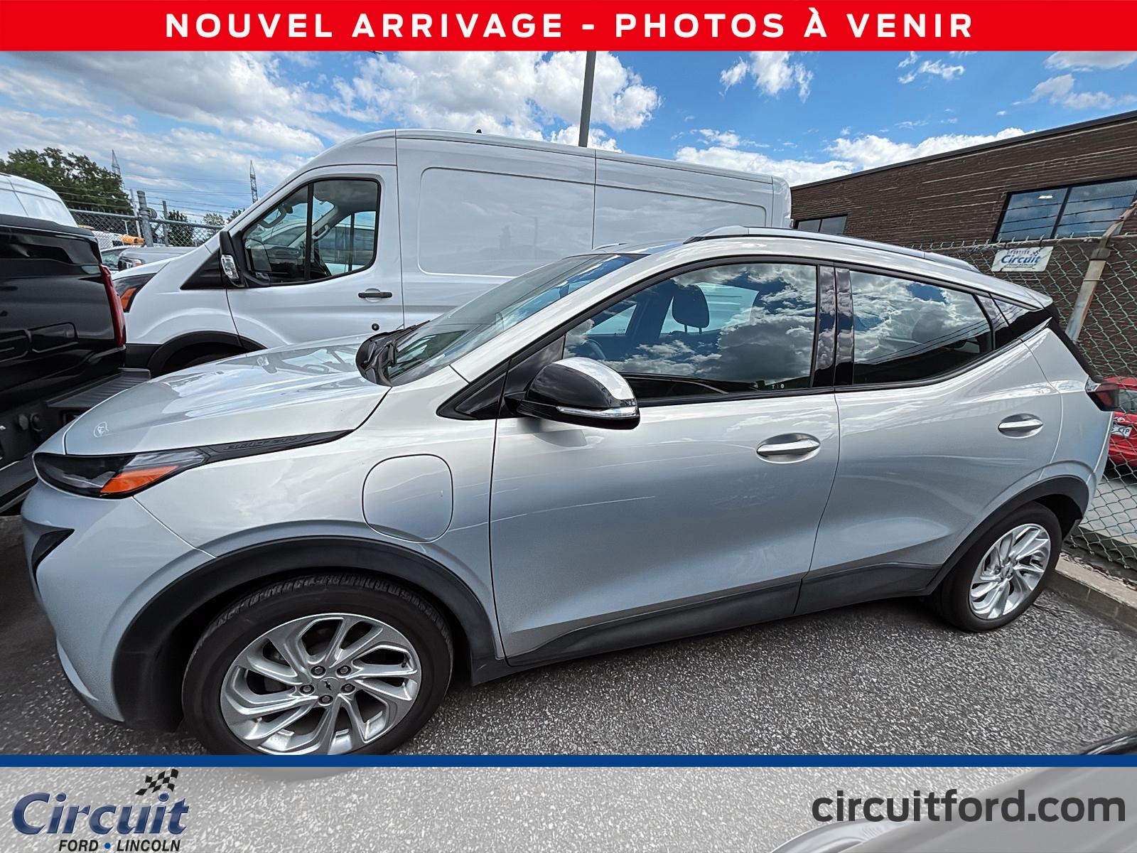 2023 Chevrolet Bolt EUV - Image 2