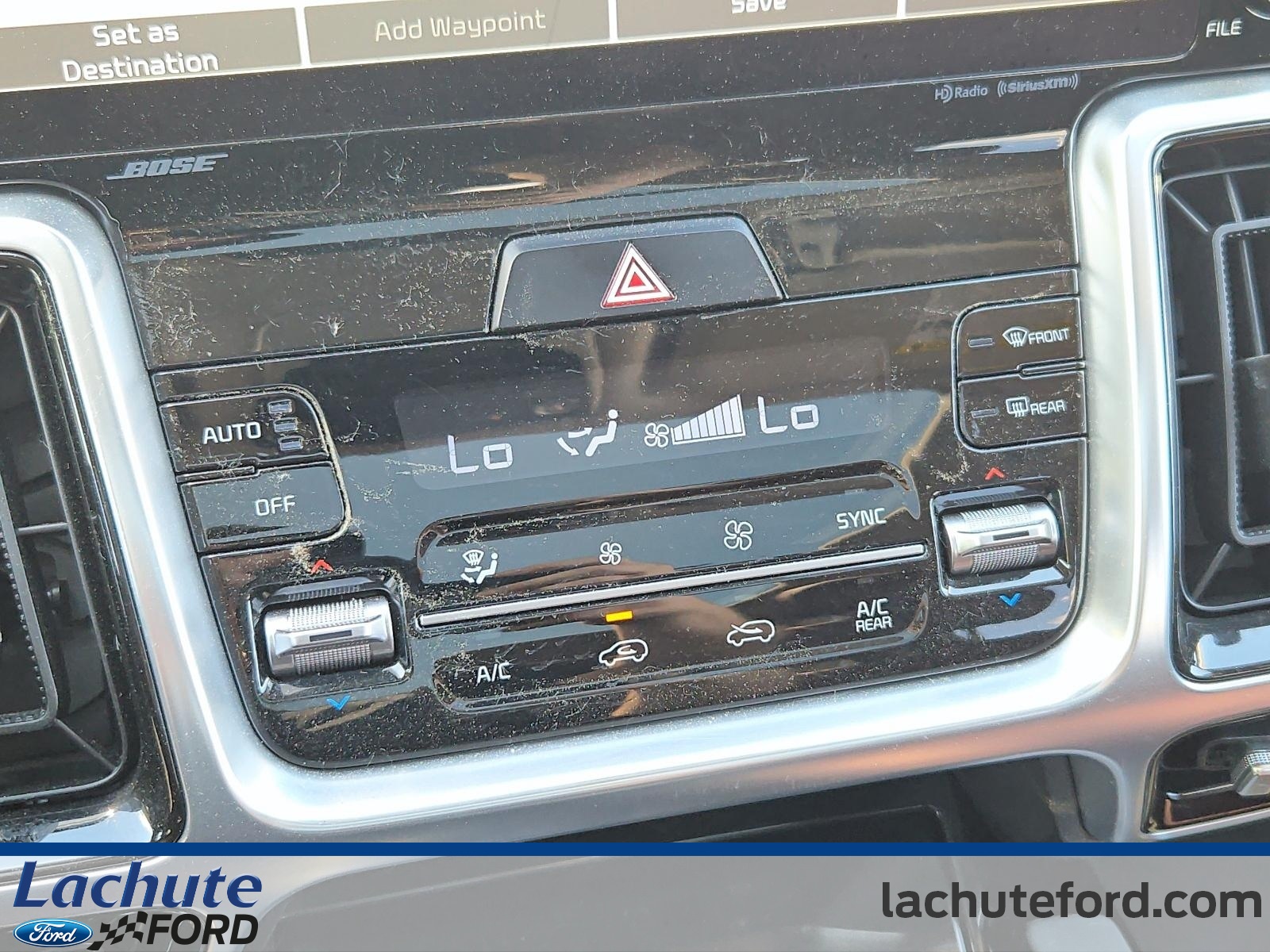 2022 Kia Sorento - Image 20