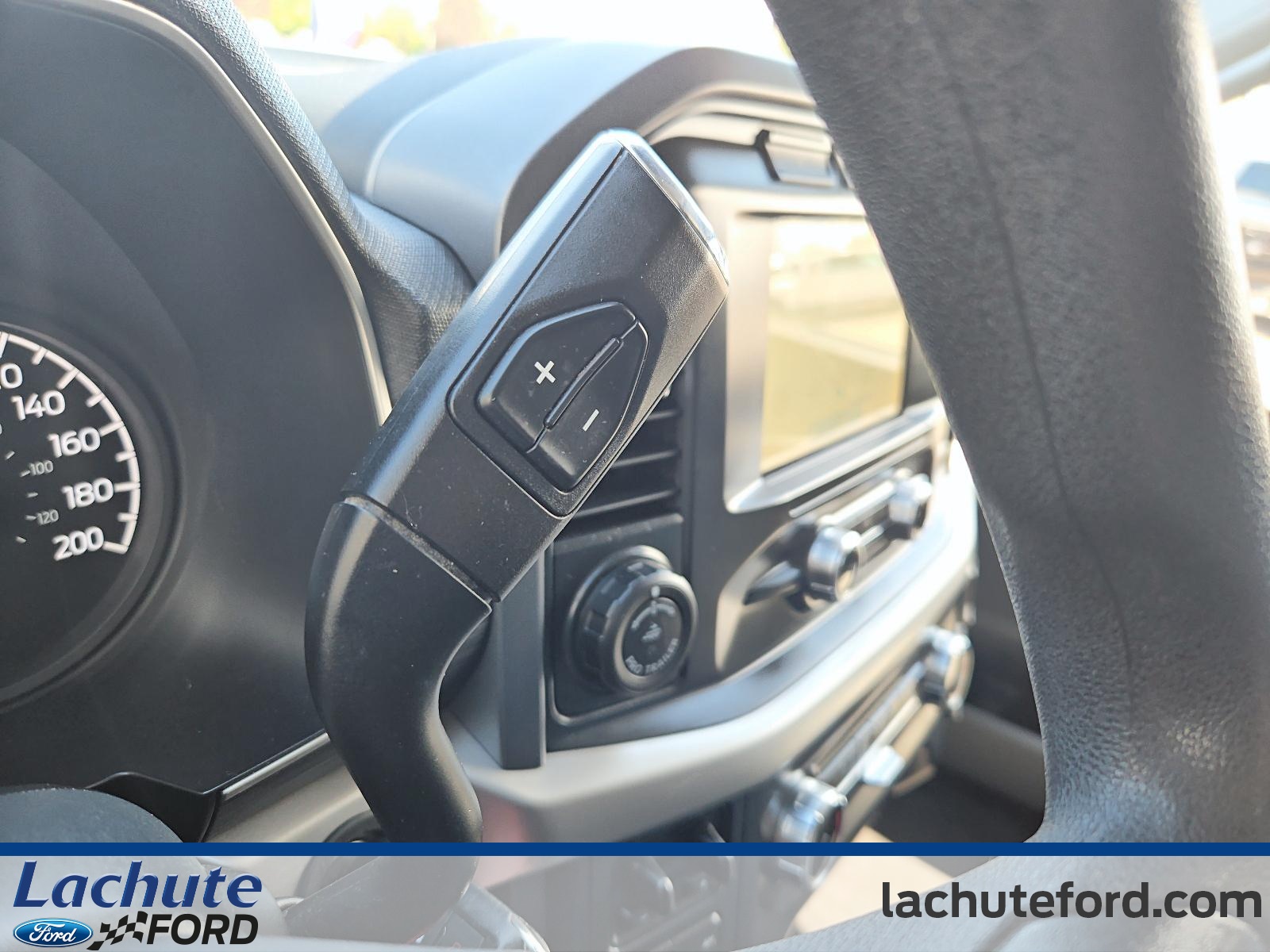 2022 Ford F-150 - Image 16