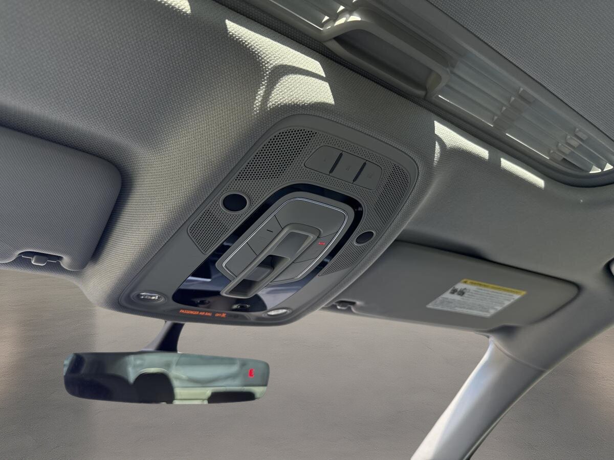 2018 Audi A4 - Image 26