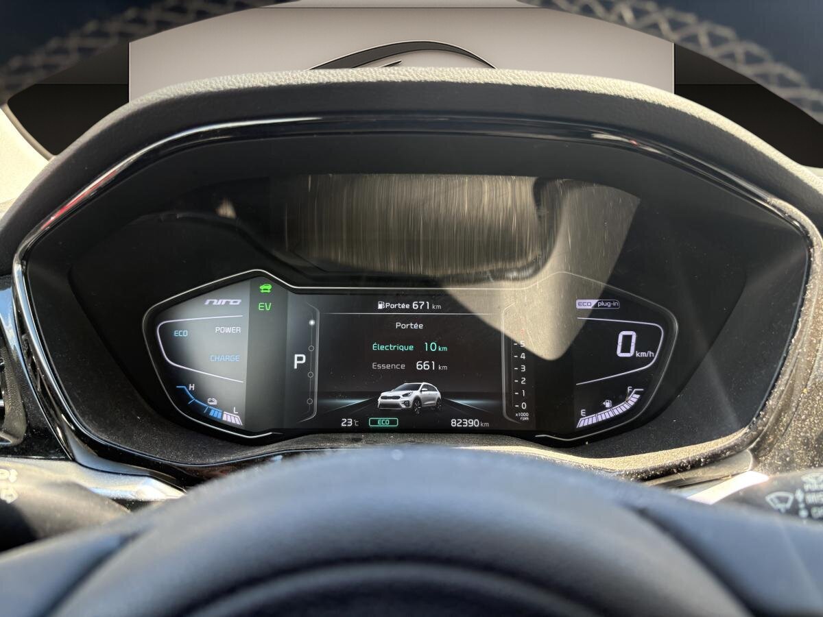 2022 Kia Niro PHEV - Image 12