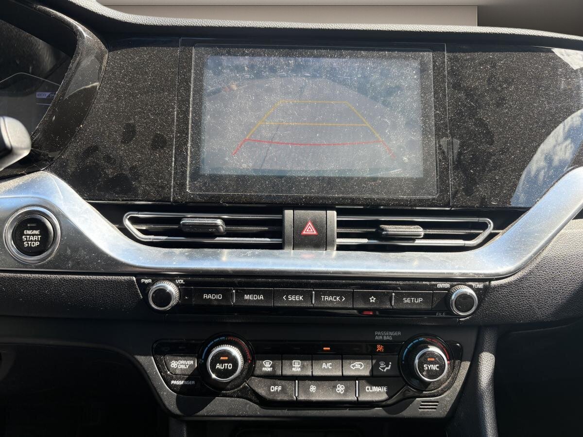 2022 Kia Niro PHEV - Image 13
