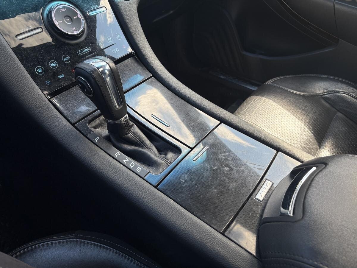 2018 Ford Taurus - Image 12