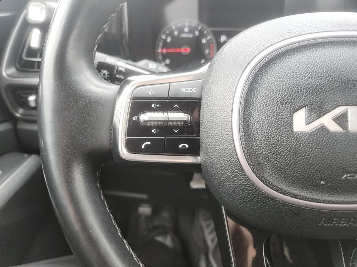 2023 Kia Sorento - Image 9