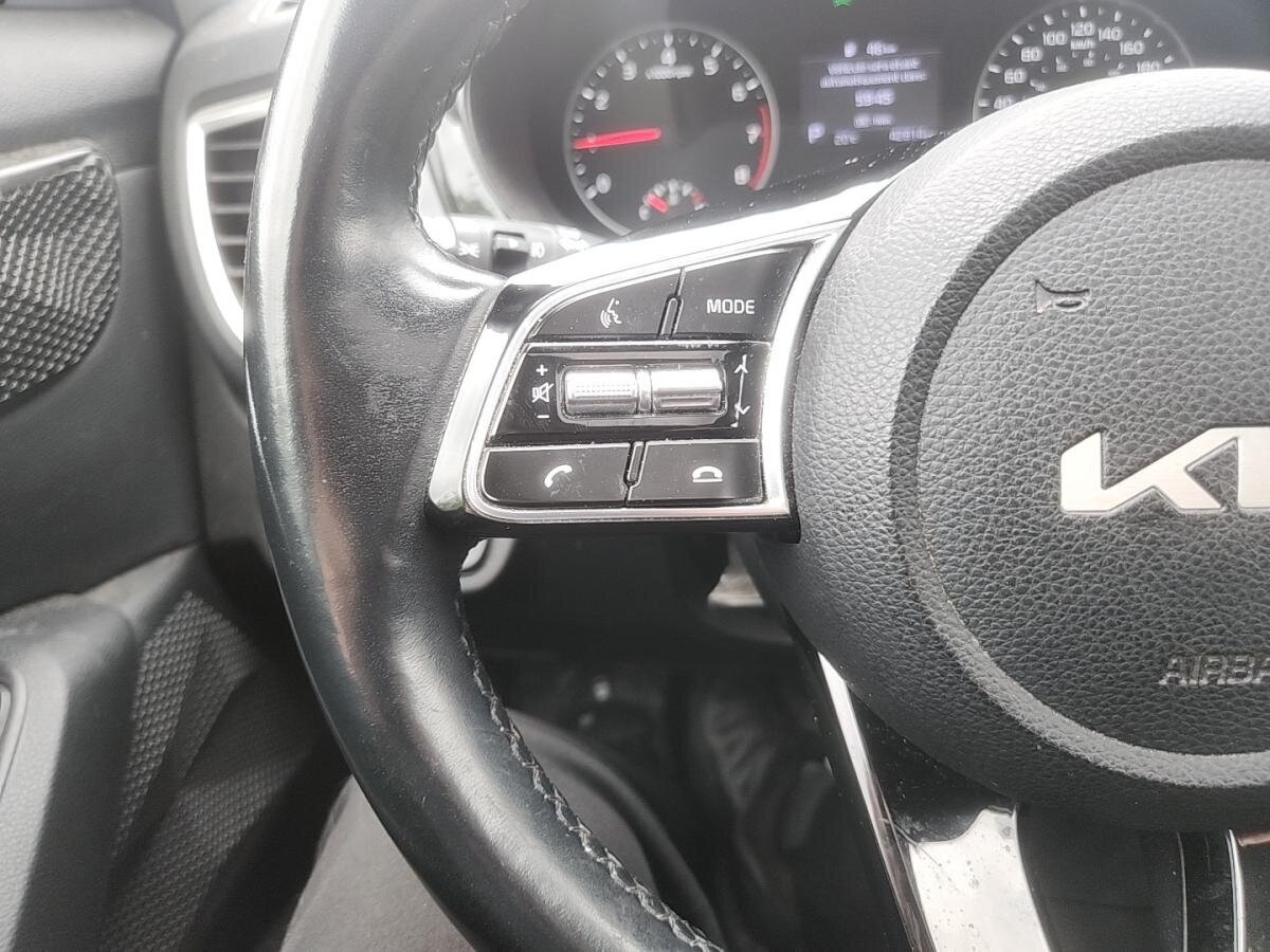 2023 Kia Seltos - Image 11