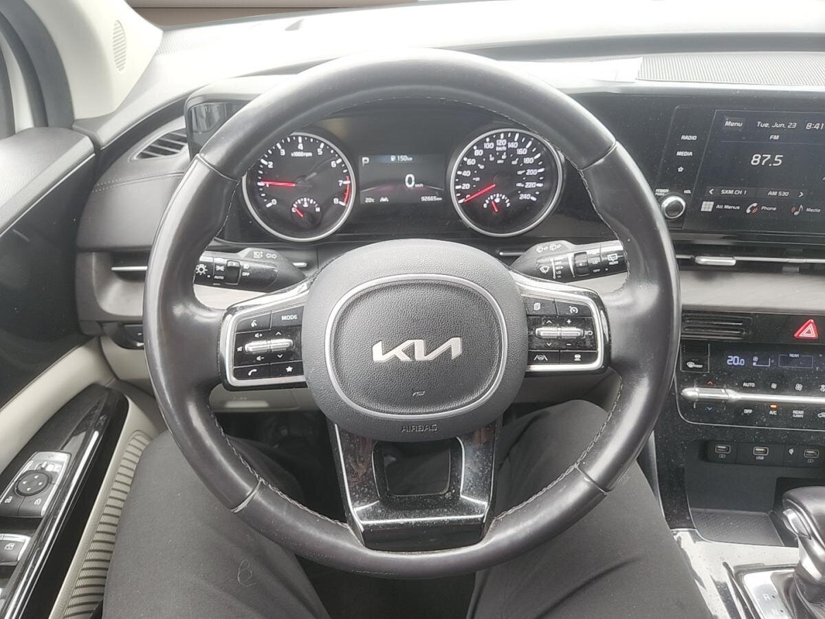 2023 Kia Carnival - Image 8