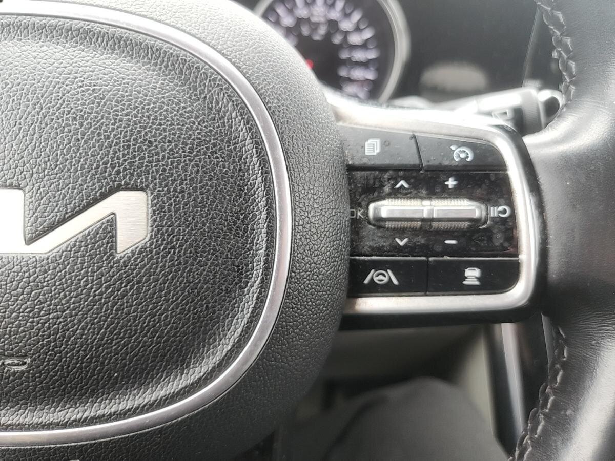 2023 Kia Carnival - Image 11