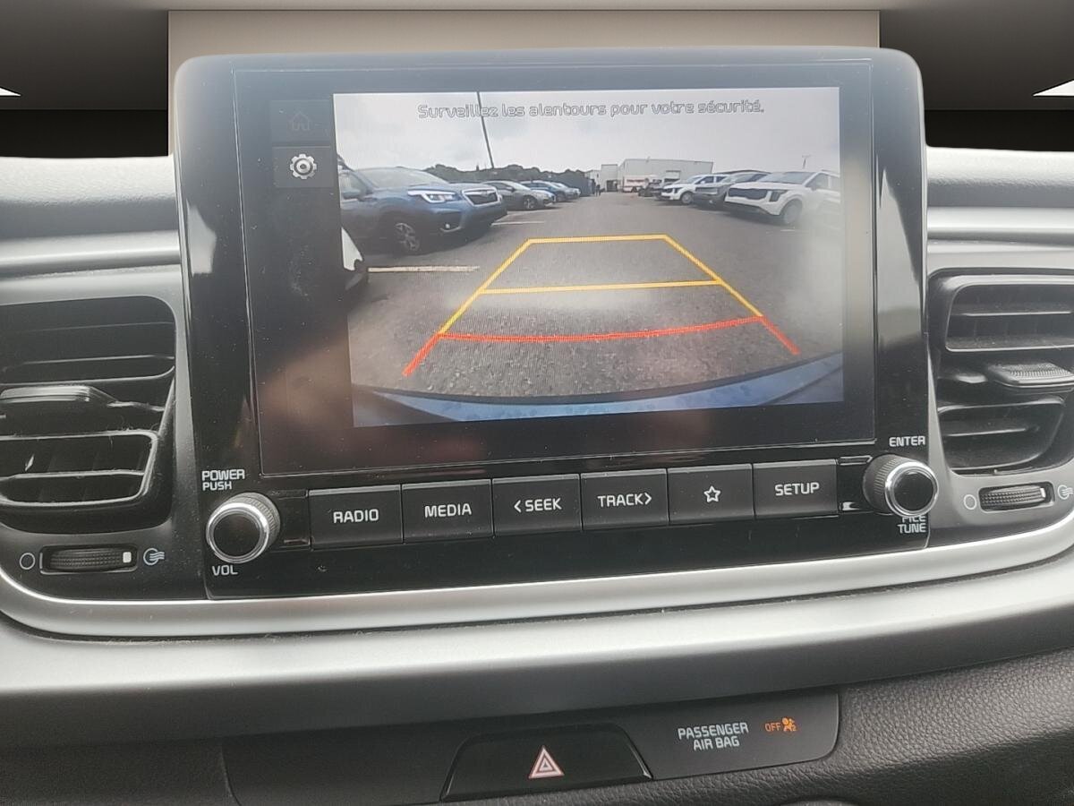 2022 Kia Rio5 - Image 14