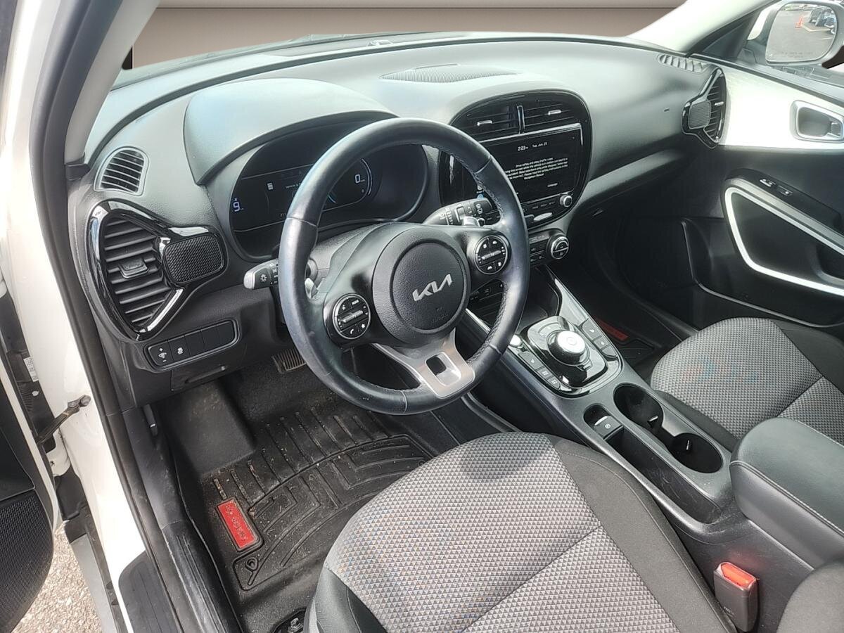2023 Kia Soul EV - Image 7
