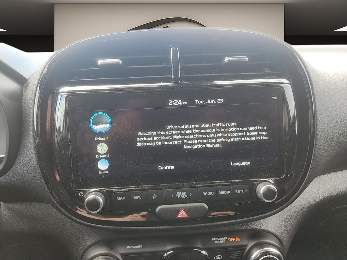 2023 Kia Soul EV - Image 12