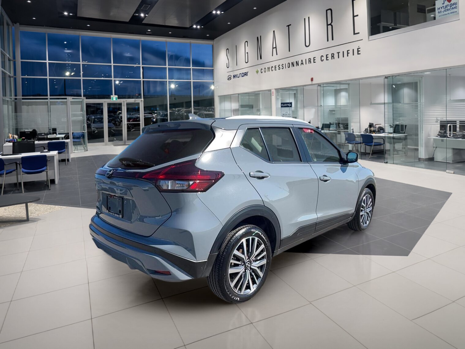 2025 Nissan Kicks Play - Image 5