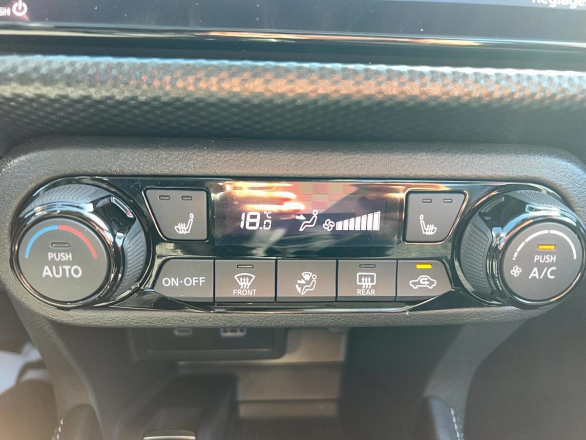 2025 Nissan Kicks Play - Image 25