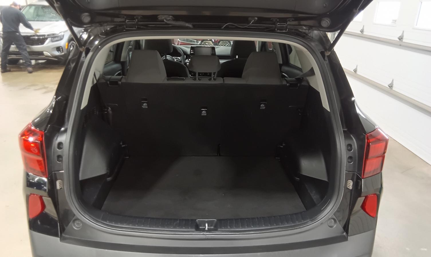 2021 Kia Seltos - Image 9