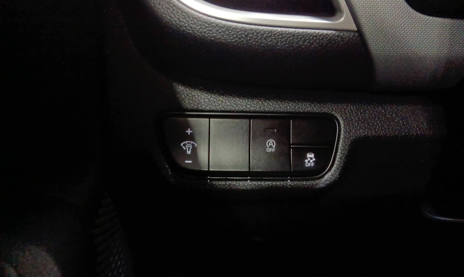 2021 Kia Seltos - Image 25
