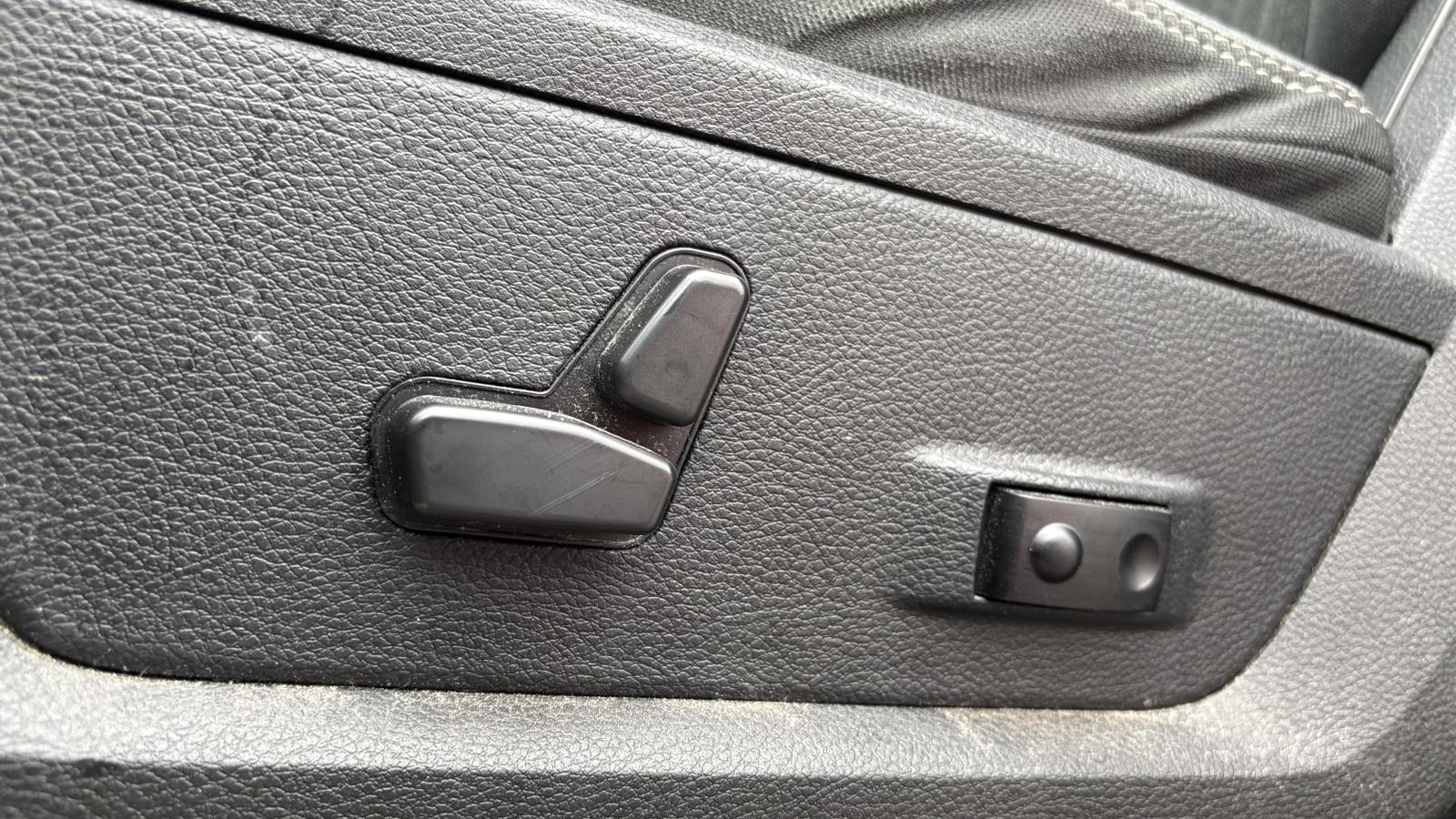 2021 RAM 1500 Classic - Image 11