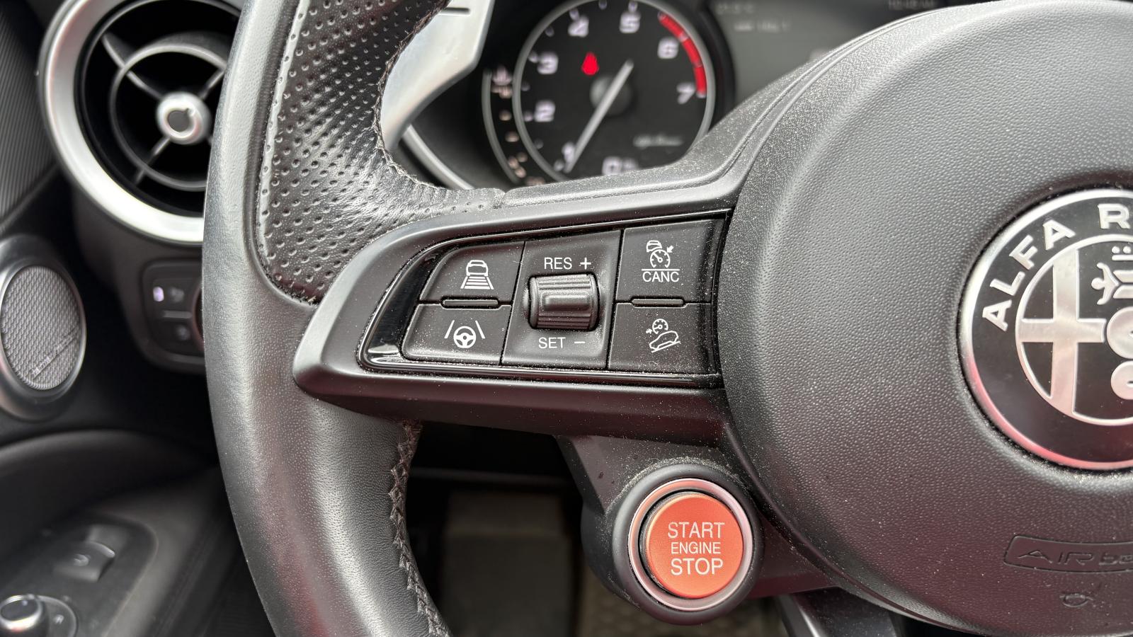 2022 Alfa Romeo Stelvio - Image 10