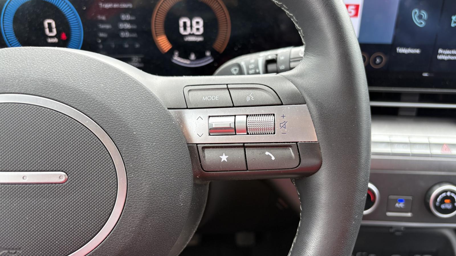 2025 Hyundai Kona - Image 16