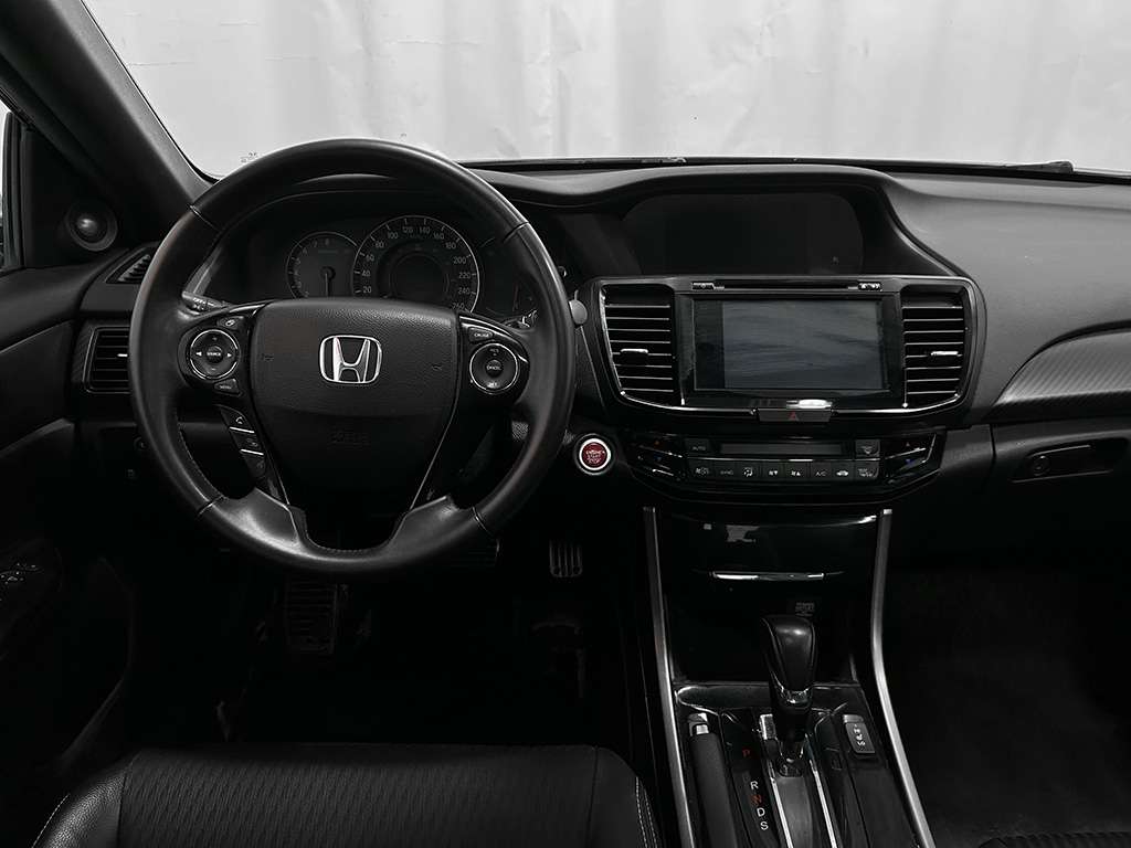 2016 Honda Accord - Image 17