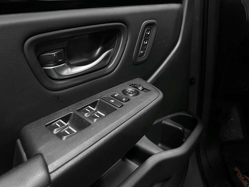 2025 Honda Pilot - Image 9