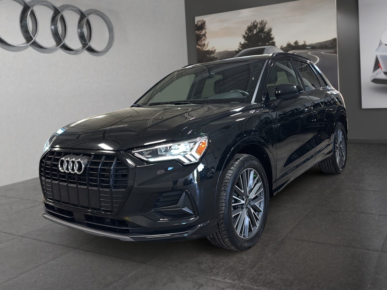 2023 Audi Q3 - Image 3