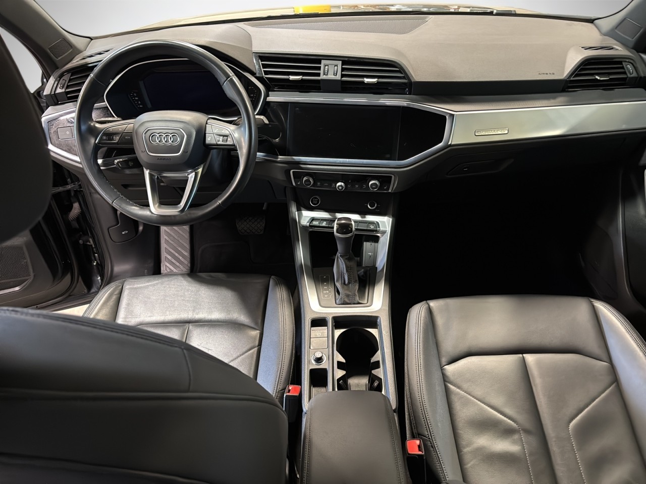 2023 Audi Q3 - Image 11