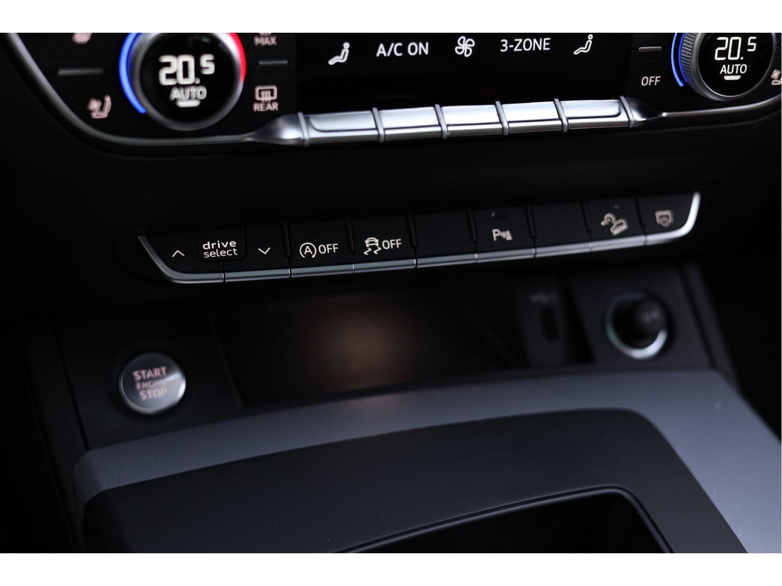 2025 Audi Q5 - Image 24