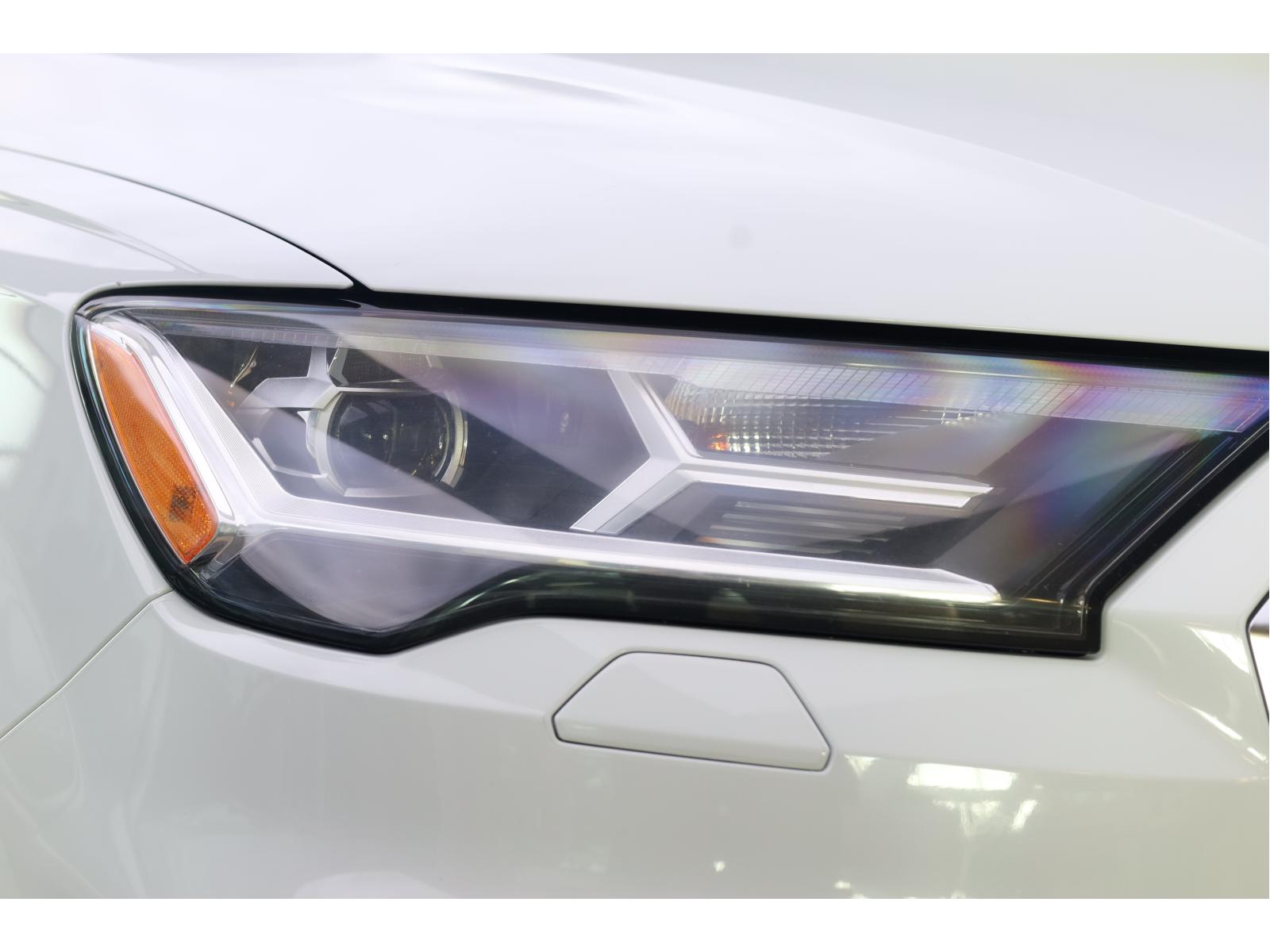 2022 Audi Q7 - Image 2