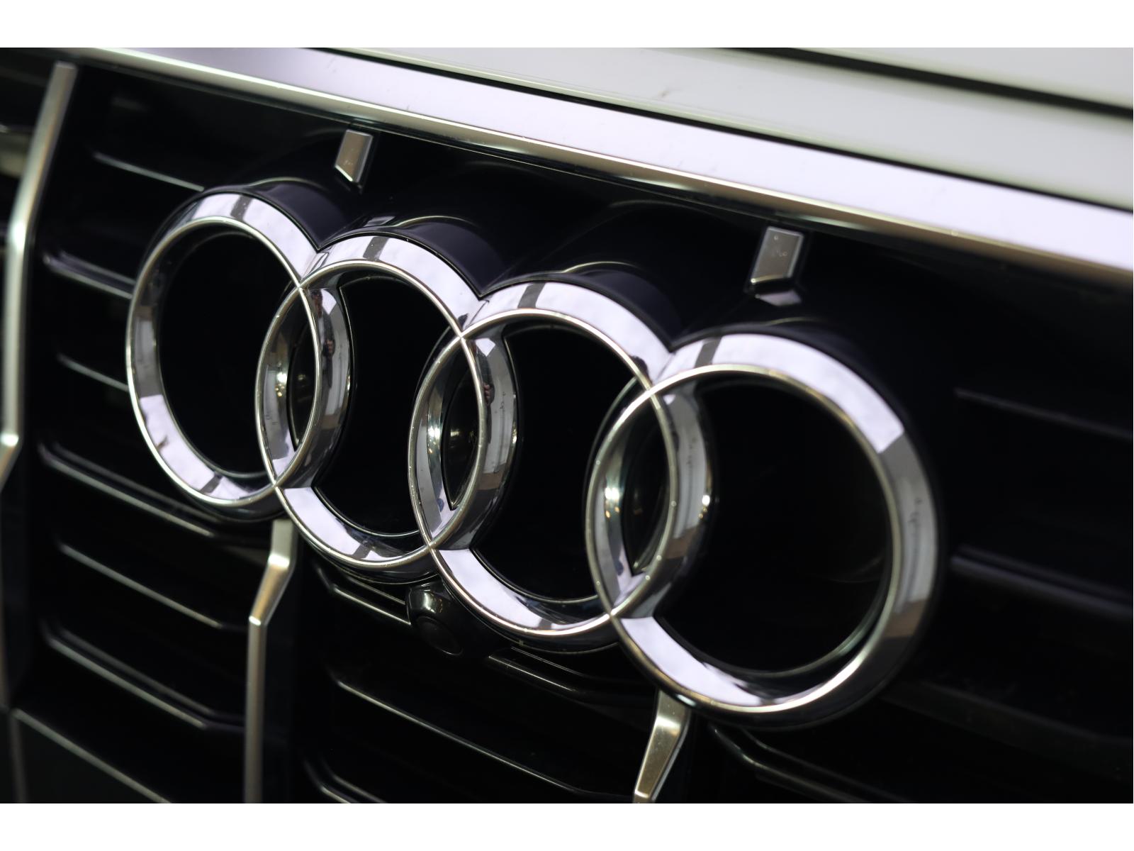 2022 Audi Q7 - Image 4