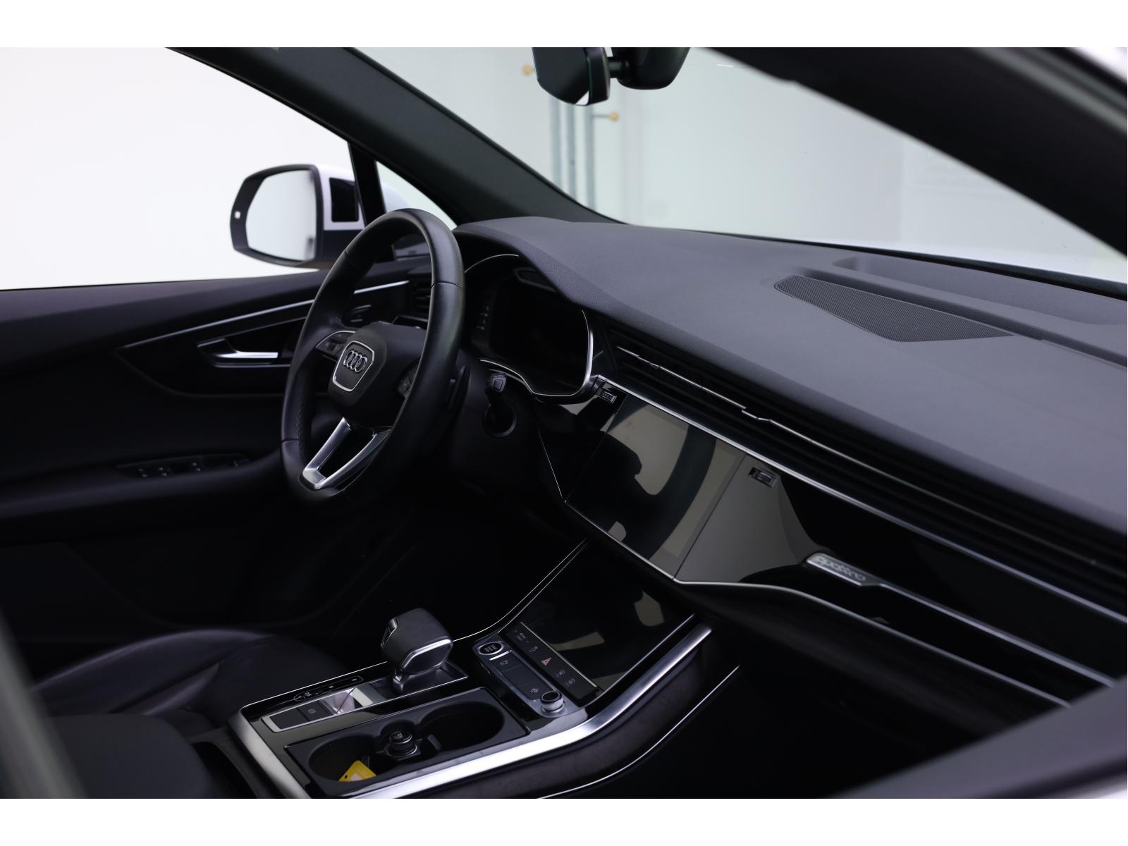 2022 Audi Q7 - Image 12