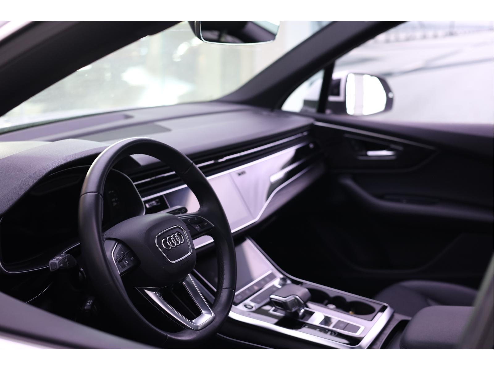 2022 Audi Q7 - Image 16