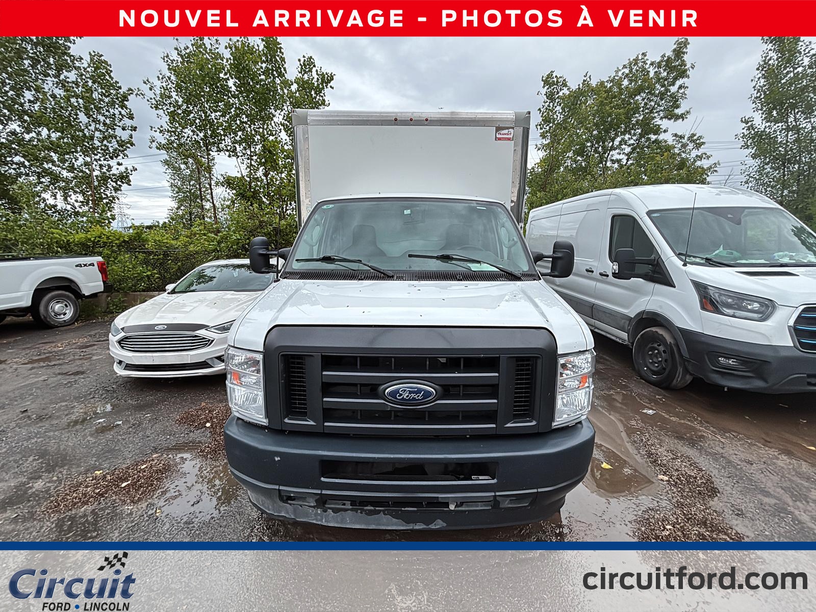 2023 Ford E-450 - Image 2