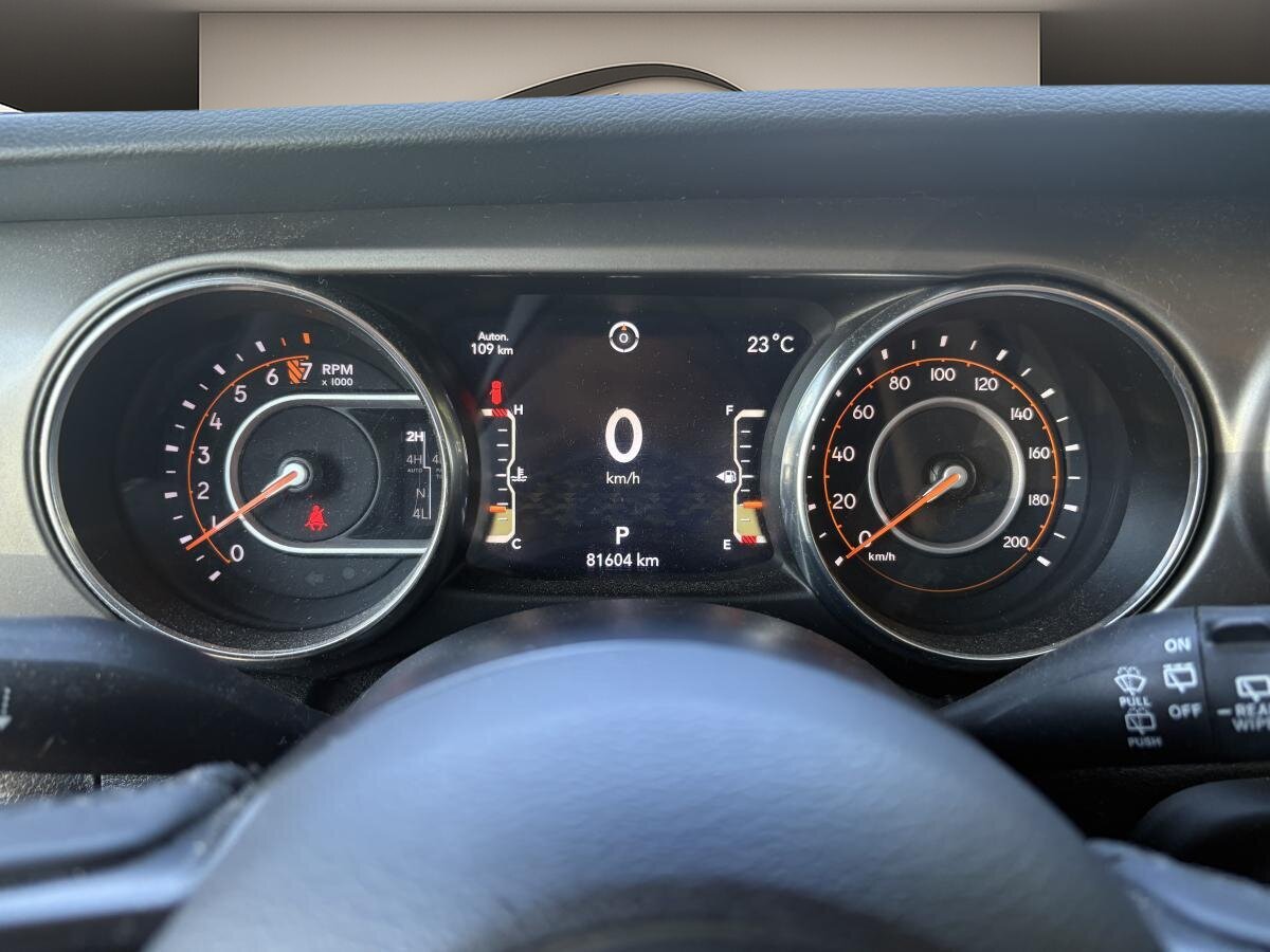 2021 Jeep Wrangler - Image 15