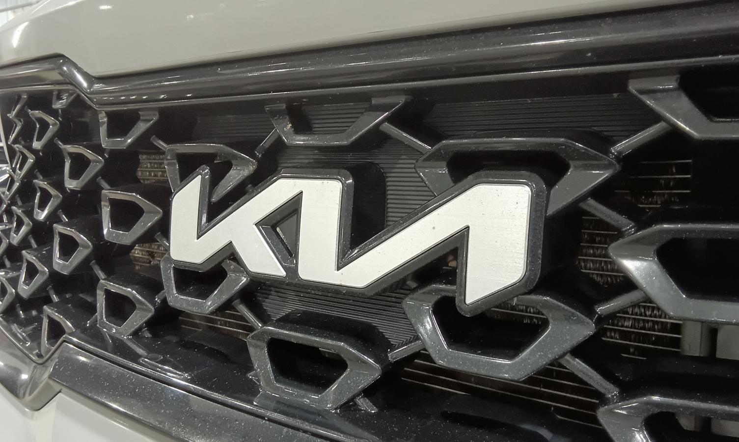 2023 Kia Sorento - Image 12