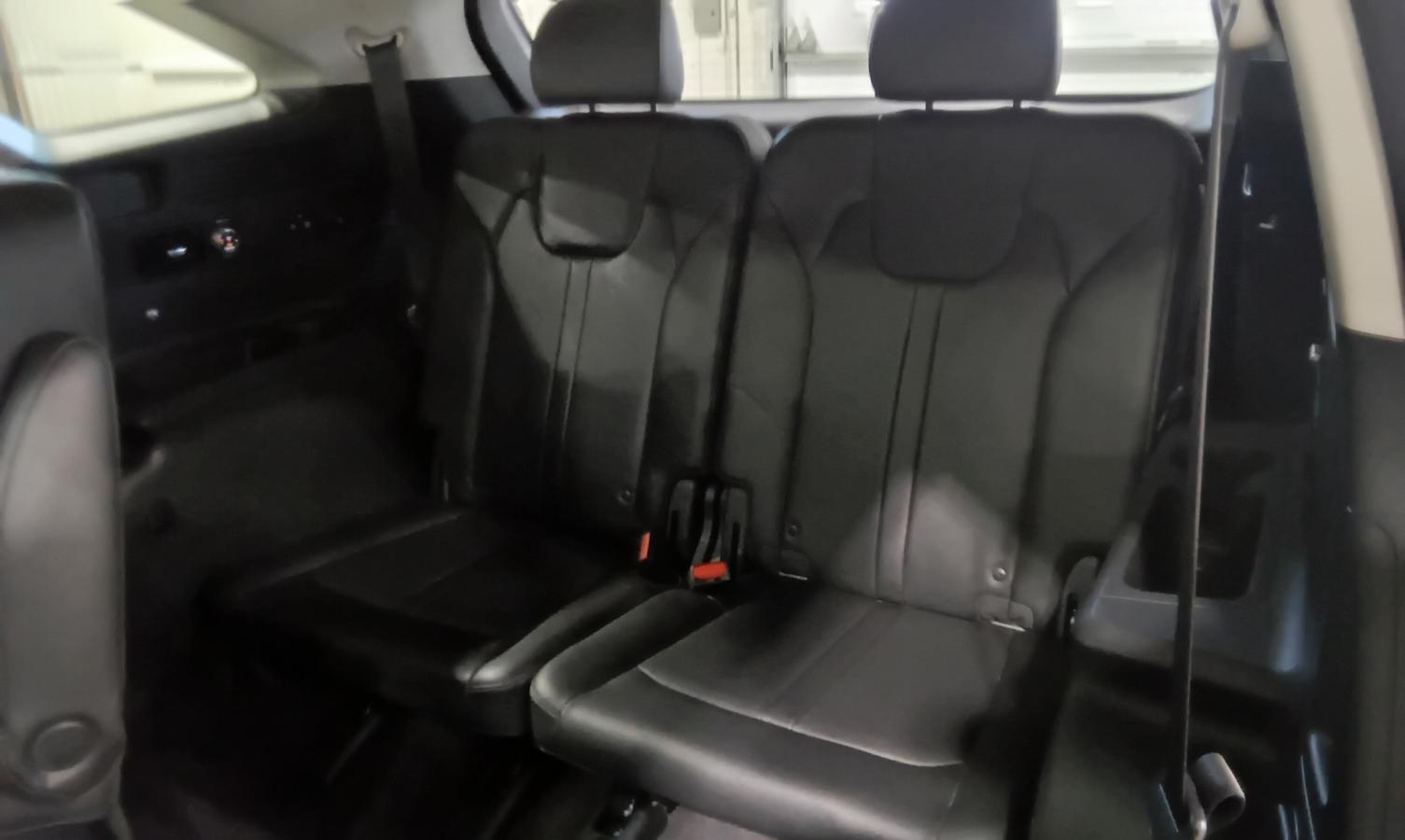 2023 Kia Sorento - Image 25