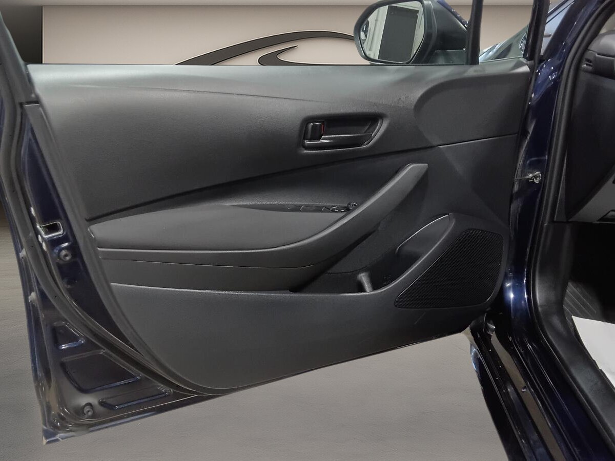 2022 Toyota Corolla - Image 15