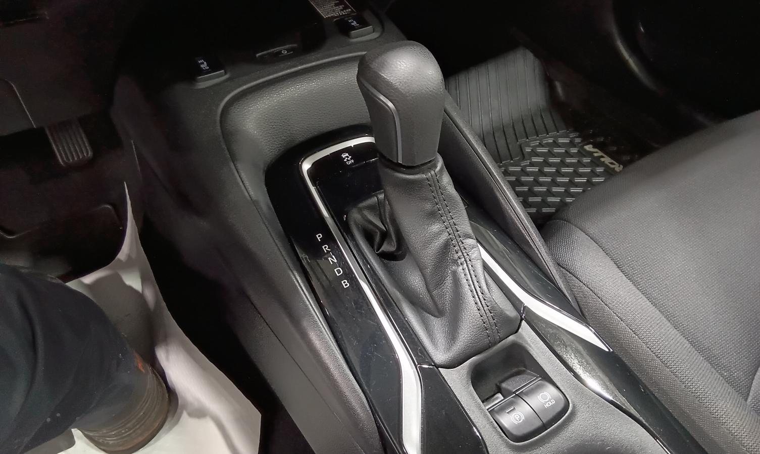 2022 Toyota Corolla - Image 16