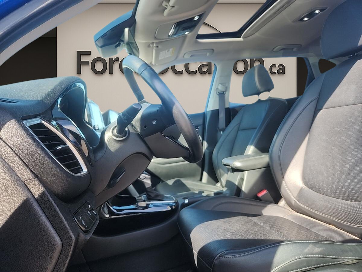 2023 Kia Seltos - Image 8
