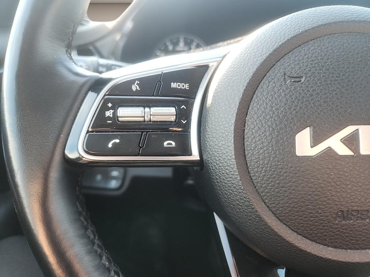 2023 Kia Seltos - Image 11