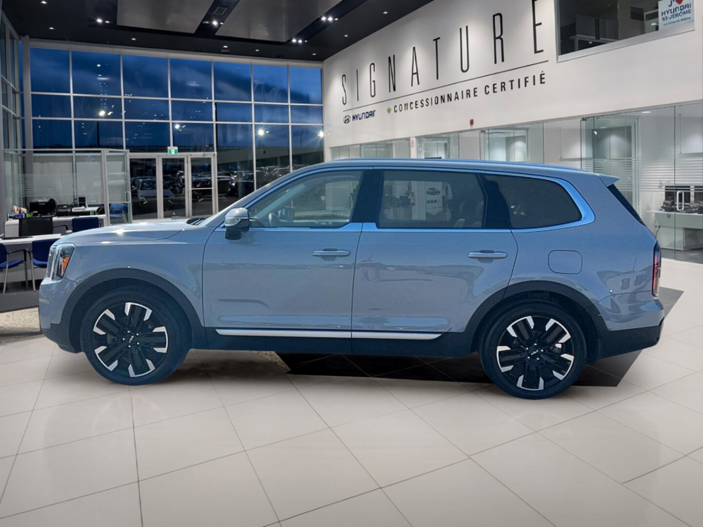 2023 Kia Telluride - Image 8
