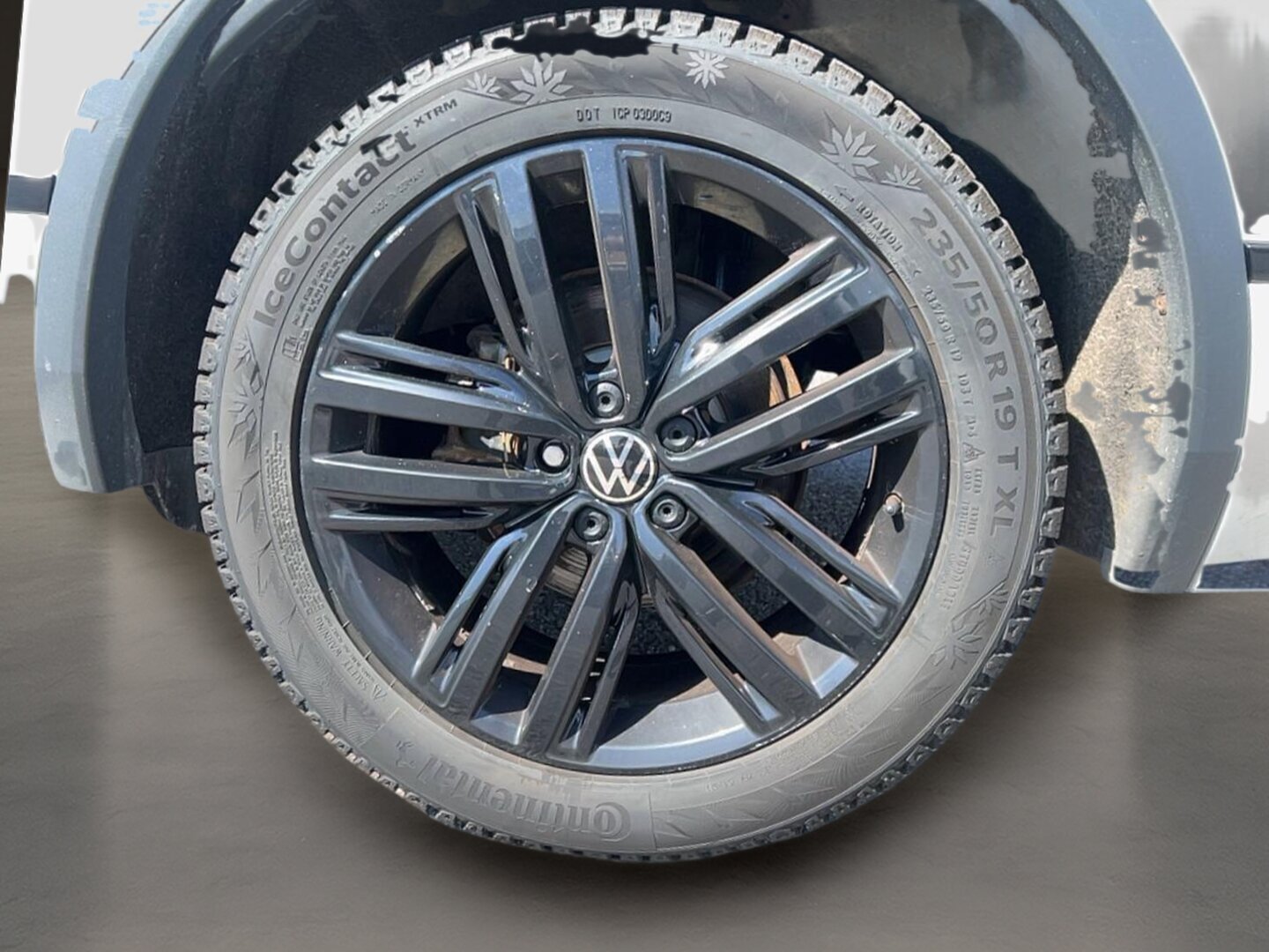 2022 Volkswagen Tiguan - Image 7