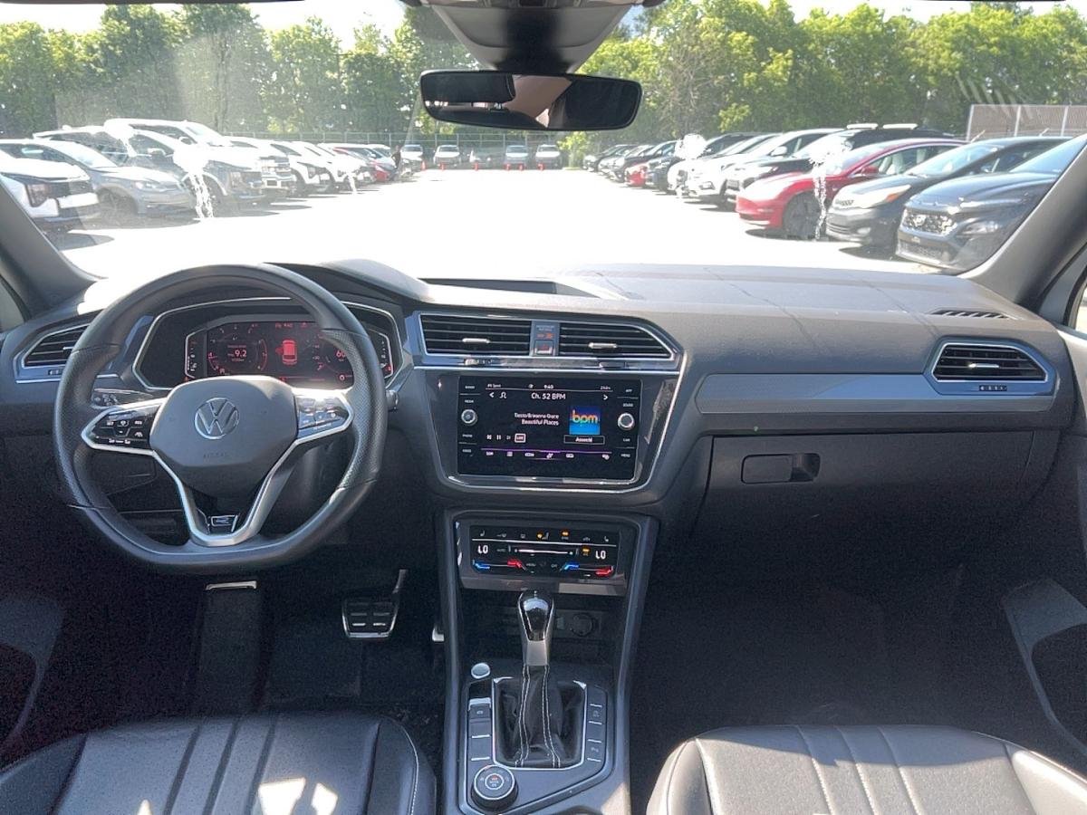 2022 Volkswagen Tiguan - Image 11